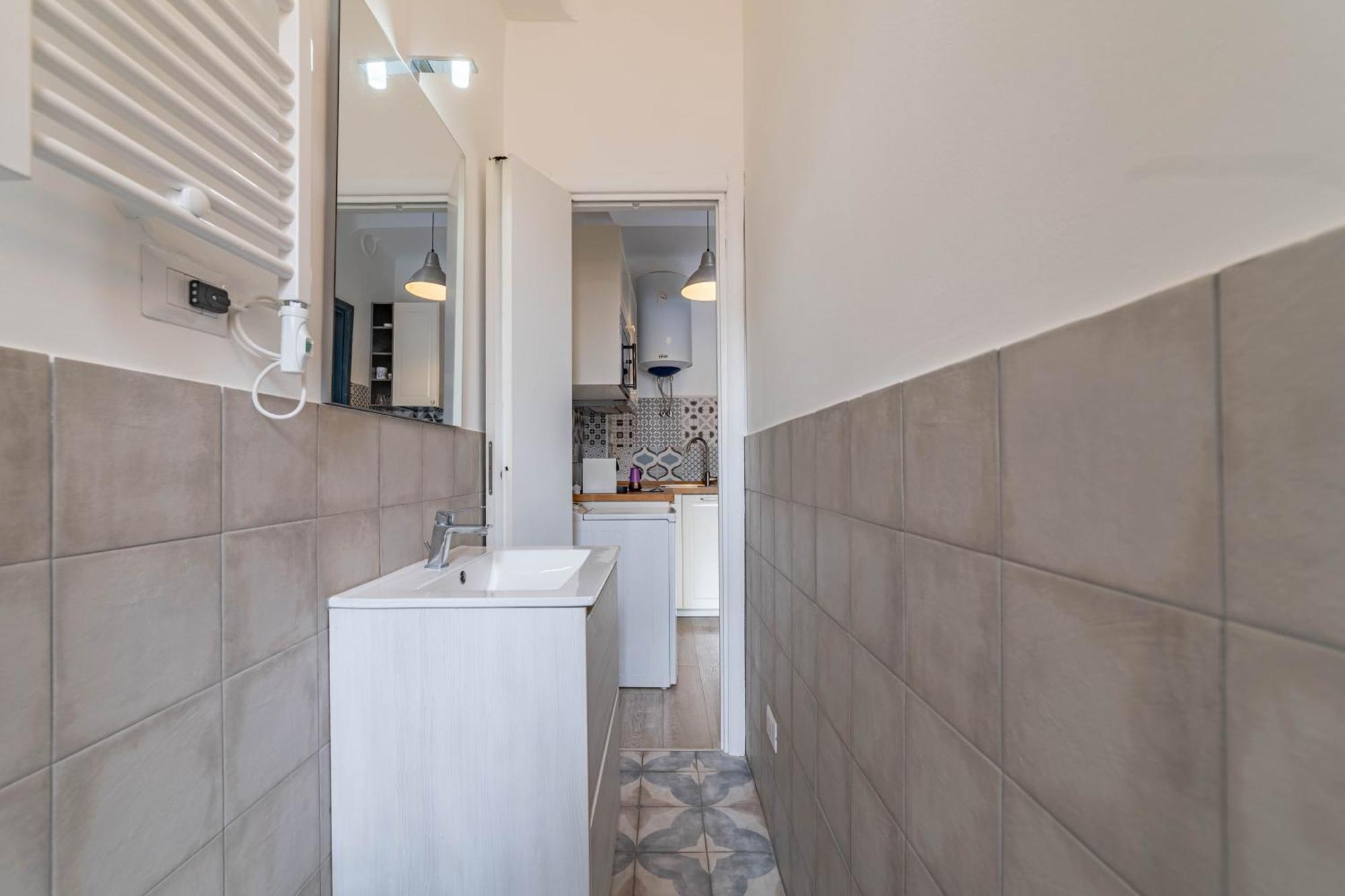 Completo A Isola - Cinque Minuti Da Porta Garibaldi Appartement